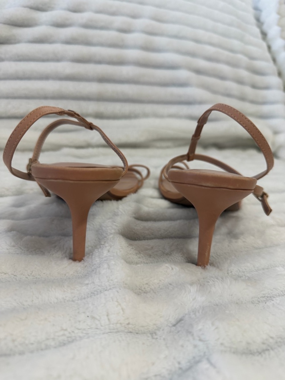 RAYE Women's Nude Strappy Heels, Size 8 - Picture 11 of 15